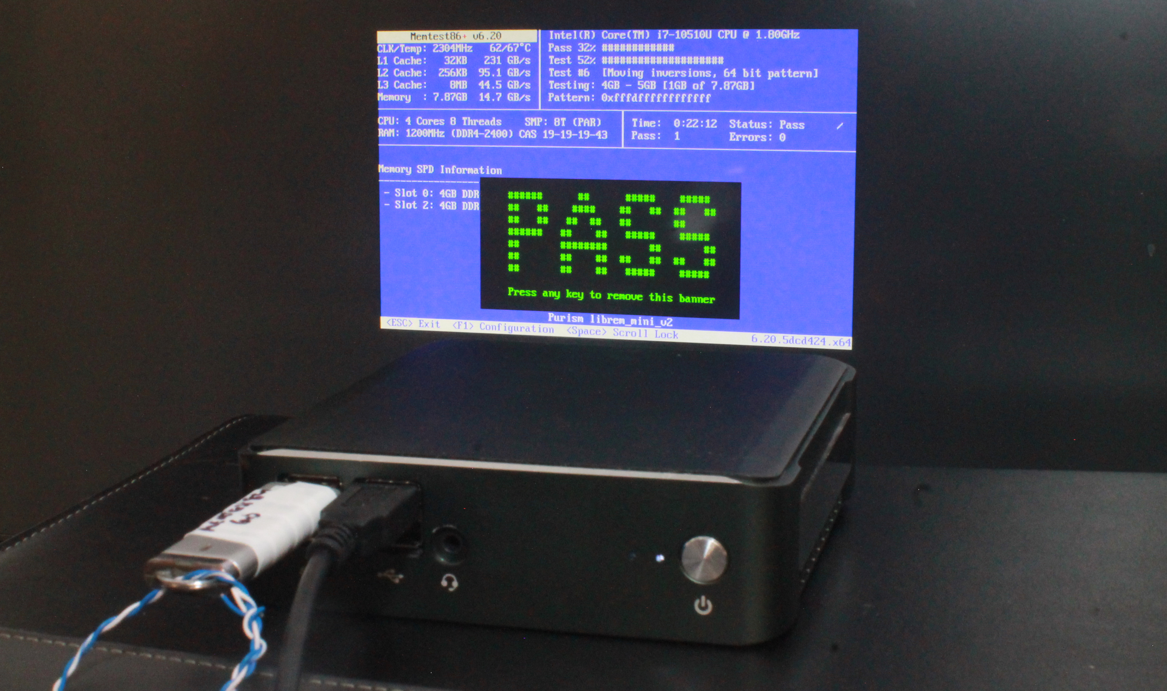 Librem Mini v2, with memtest86+ displaying "PASS"